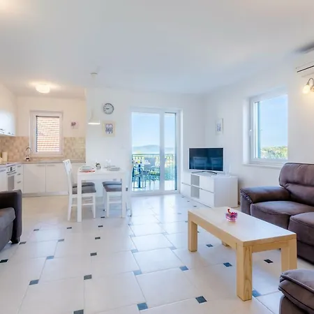 Mimoza Apartment