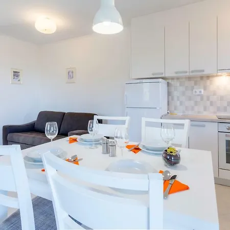 Apartment Mimoza Milna (Brac)