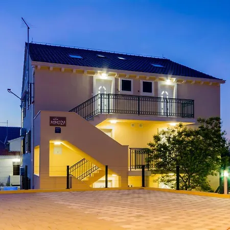 Mimoza * Milna (Brac)