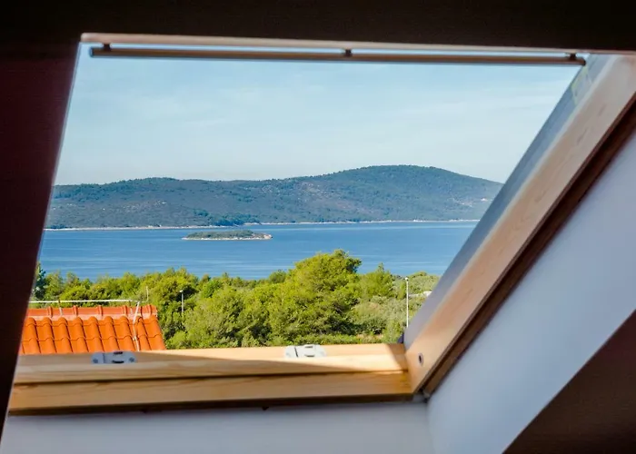 Mimoza アパート ミルナ